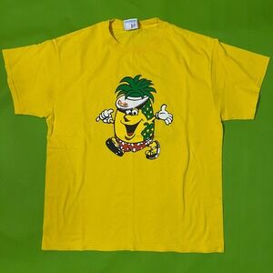 Medium Vintage DOLE Hawaii Hug A Pineapple Graphic T Shirt Yellow 90s Fruit